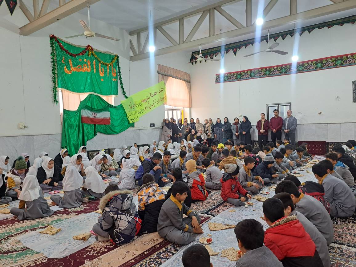 زنگ صبحانه سالم در فیروزه گامی مؤثر برای کاهش کوتاه‌قدی و لاغری نوجوانان
